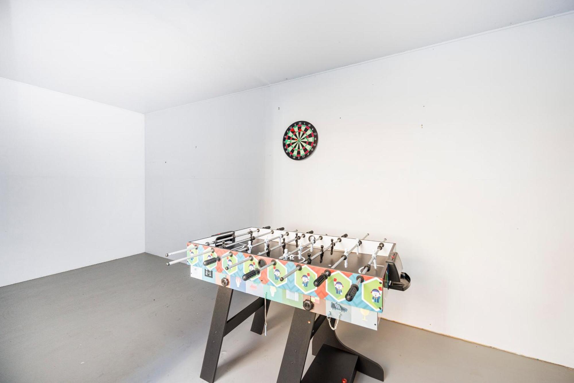 4 Bed Townhouse In Uxbridge Ideal For Families Or Contractors Hillingdon Exterior photo